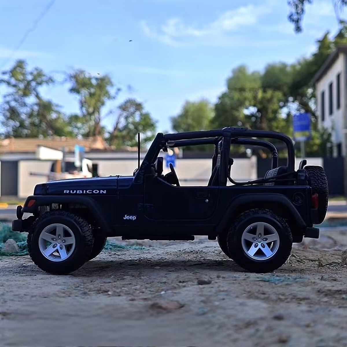Maisto 1:18 Jeep Wrangler Rubi - Kids Toys Jeep recension och pris