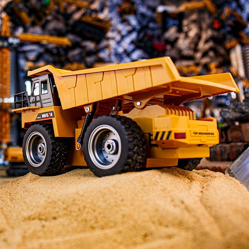 Huina 1534 RC Dump Truck 1/18  - Kids Toys Under $10 recension och pris